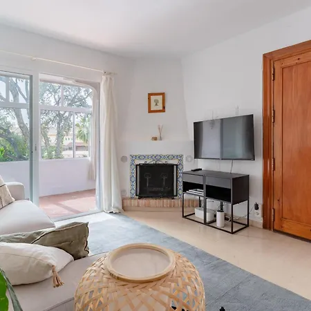 Apartamento Cozy House Close To The *